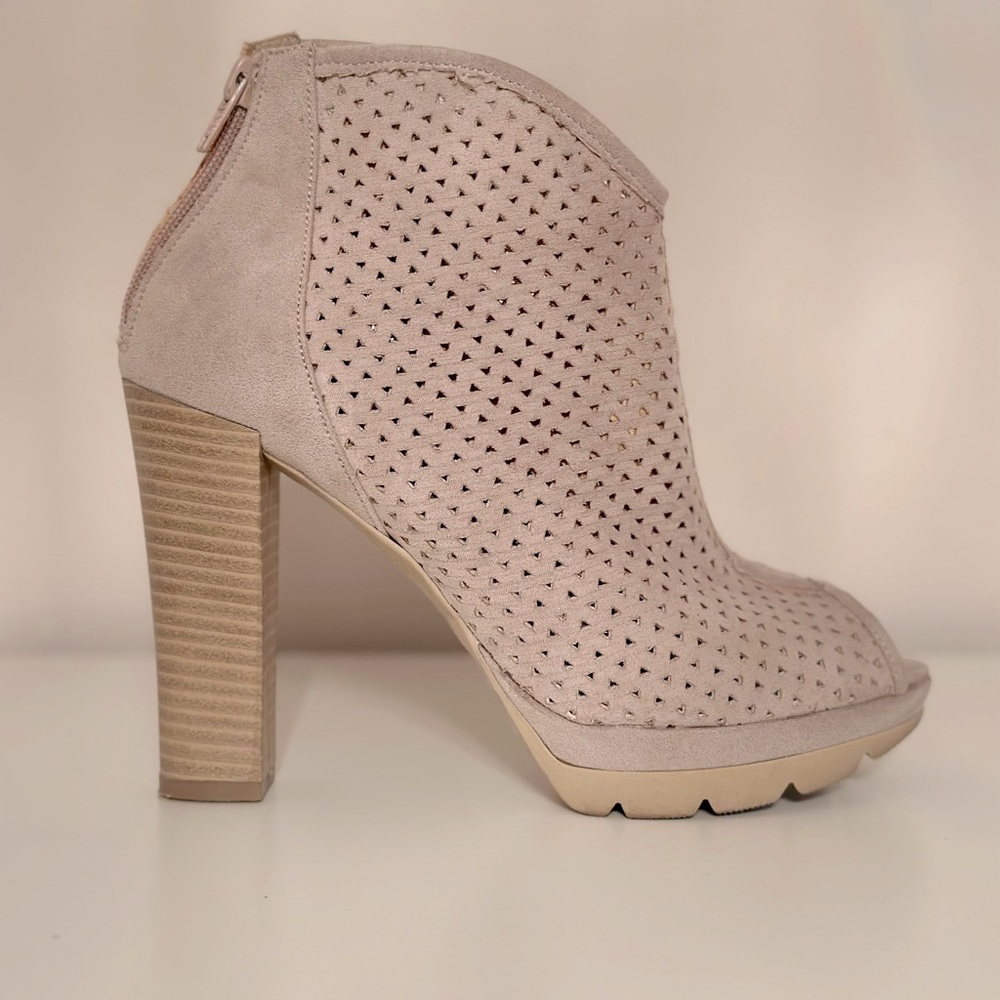 Suede Beige High Heel Booties EU37/US6.5